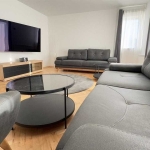 Дава се под наем Двустаен апартамент в Пловдив, Център - 63 кв.м за 357 € - Снимка #1