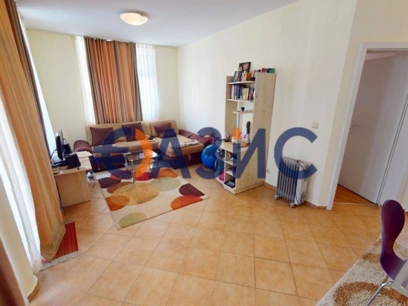 Тристаен апартамент в к.к. Слънчев бряг - 90 кв.м за 595 €/кв.м - Снимка #1