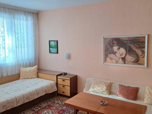 Дава се под наем Едностаен апартамент в Бургас, Възраждане - 43 кв.м за 255 € - Снимка #1