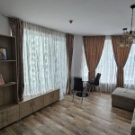 Дава се под наем Двустаен апартамент в Бургас, Славейков - 70 кв.м за 663 € - Снимка #1