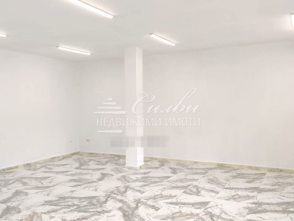 Дава се под наем Магазин в Шумен, Гривица - 95 кв.м за 688.5 € - Снимка #1