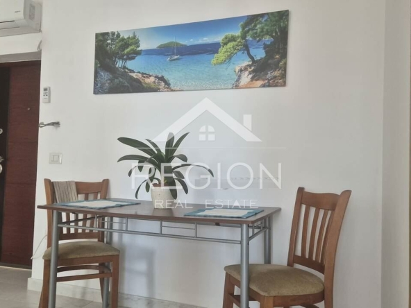 Дава се под наем Двустаен апартамент в Варна, Бриз - 55 кв.м за 433.5 € - Снимка #1