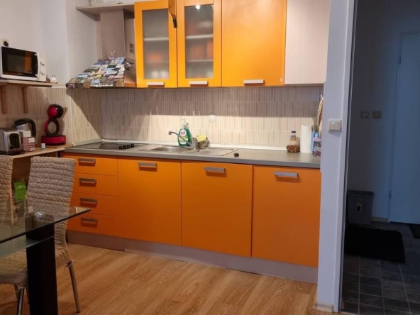 Двустаен апартамент в Поморие - 81 кв.м за 1945 €/кв.м - Снимка #1