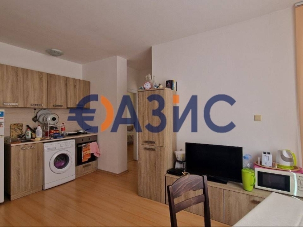 Двустаен апартамент в к.к. Слънчев бряг - 77 кв.м за 715 €/кв.м - Снимка #1