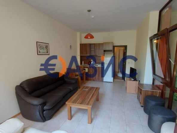 Двустаен апартамент в к.к. Слънчев бряг - 51 кв.м за 1236 €/кв.м - Снимка #1