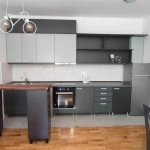 Дава се под наем Двустаен апартамент в Бургас, Център - 58 кв.м за 204 € - Снимка #1