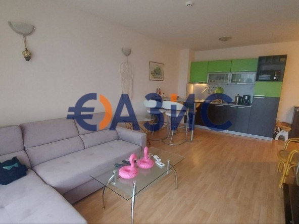 Двустаен апартамент в к.к. Слънчев бряг - 64 кв.м за 582 €/кв.м - Снимка #1