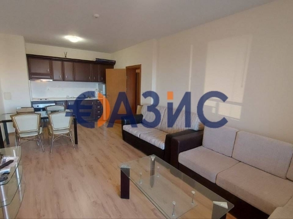 Тристаен апартамент в Обзор - 100 кв.м за 536 €/кв.м - Снимка #1