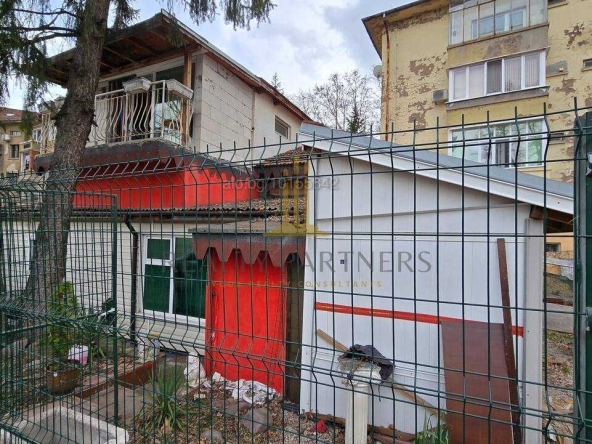 Къща в Перник, Център - 80 кв.м за 427 €/кв.м - Снимка #1