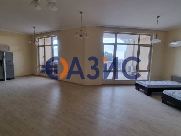 Четиристаен апартамент в Несебър - 278 кв.м за 643 €/кв.м - Снимка #1