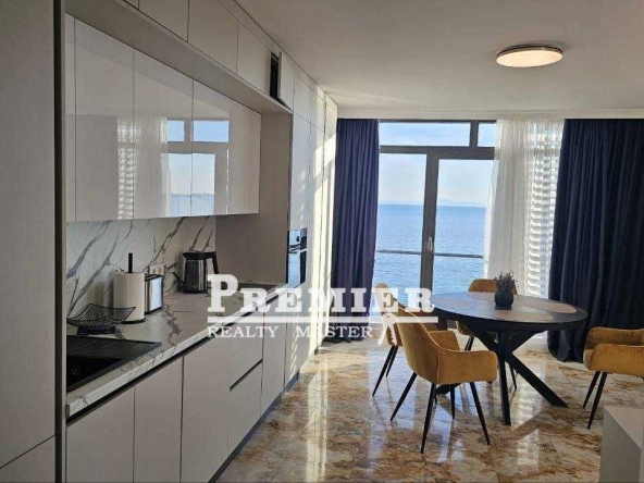 Тристаен апартамент в Свети Влас - 100 кв.м за 1176 €/кв.м - Снимка #1