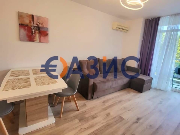 Двустаен апартамент в к.к. Слънчев бряг - 67 кв.м за 662 €/кв.м - Снимка #1