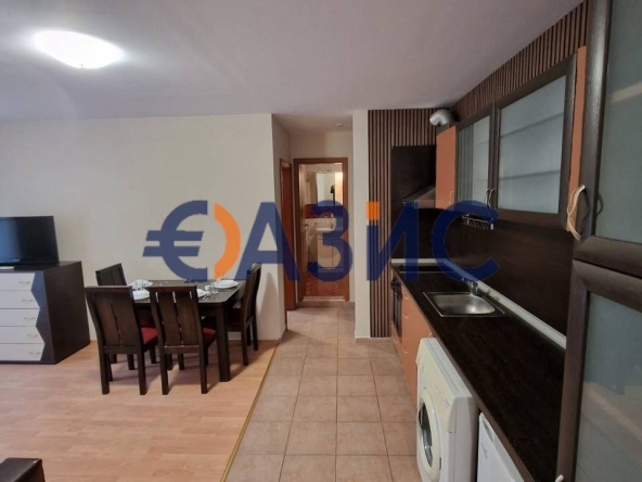 Двустаен апартамент в к.к. Слънчев бряг - 64 кв.м за 977 €/кв.м - Снимка #1