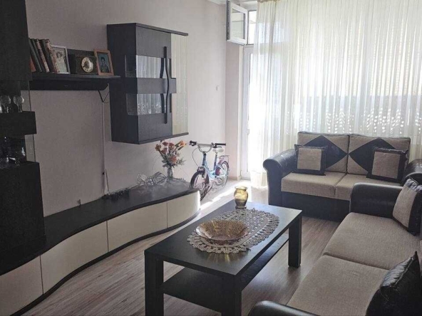 Тристаен апартамент в Пловдив, Каменица 2 - 68 кв.м за 2030 €/кв.м - Снимка #1