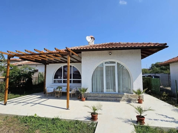 Къща в с. Рудник, Област Бургас - 180 кв.м за 862 €/кв.м - Снимка #1