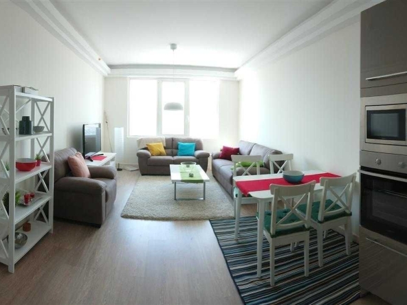 Дава се под наем Двустаен апартамент в Бургас, Лазур - 48 кв.м за 204 € - Снимка #1