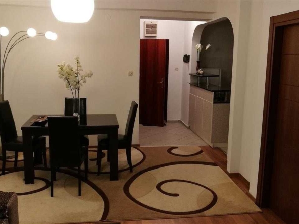 Дава се под наем Тристаен апартамент в Бургас, Възраждане - 85 кв.м за 433.5 € - Снимка #1