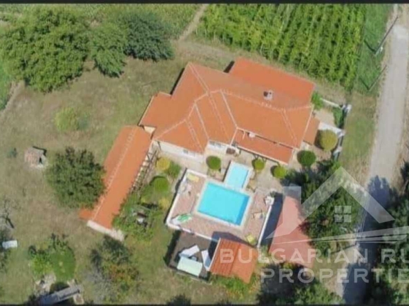 Къща в с. Добрево, Област Добрич - 110 кв.м за 590 €/кв.м - Снимка #1