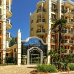 Дава се под наем Двустаен апартамент в к.к. Слънчев бряг - 50 кв.м за 350 € - Снимка #1