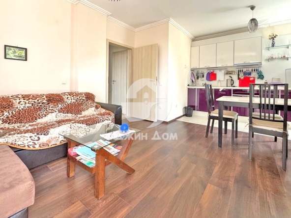 Двустаен апартамент в к.к. Слънчев бряг - 63 кв.м за 1427 €/кв.м - Снимка #1