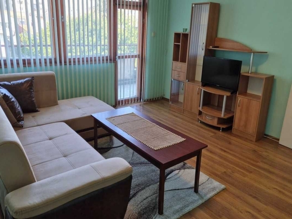 Дава се под наем Двустаен апартамент в Варна, Спортна зала - 64 кв.м за 408 € - Снимка #1