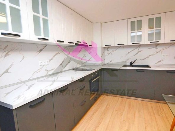 Дава се под наем Двустаен апартамент в Варна, Център - 50 кв.м за 650 € - Снимка #1