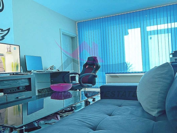 Дава се под наем Едностаен апартамент в Варна, Аспарухово - 37 кв.м за 297 € - Снимка #1