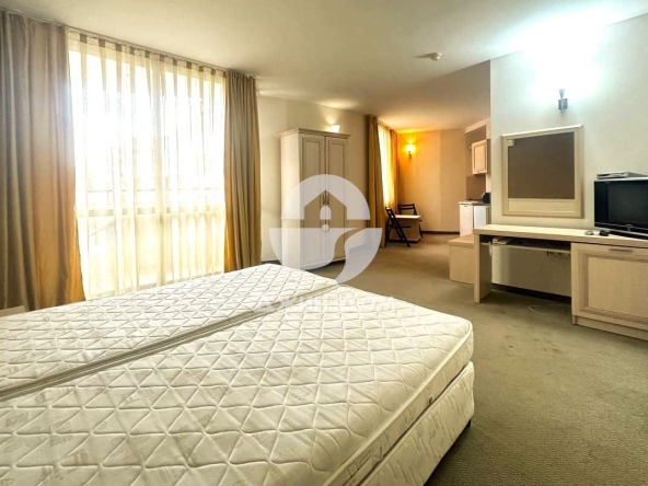 Едностаен апартамент в к.к. Слънчев бряг - 57 кв.м за 937 €/кв.м - Снимка #1
