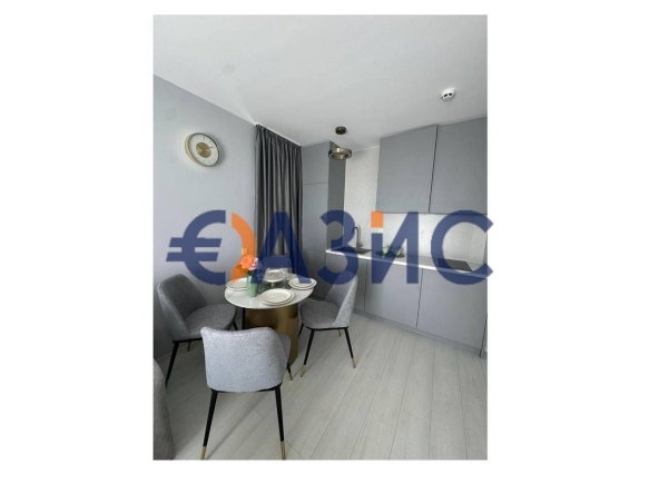 Тристаен апартамент в к.к. Слънчев бряг - 97 кв.м за 1173 €/кв.м - Снимка #1