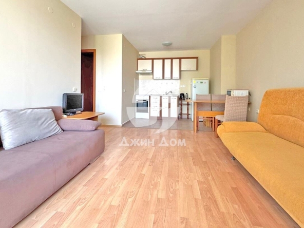 Двустаен апартамент в к.к. Слънчев бряг - 60 кв.м за 1084 €/кв.м - Снимка #1