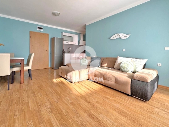 Двустаен апартамент в к.к. Слънчев бряг - 65 кв.м за 1354 €/кв.м - Снимка #1