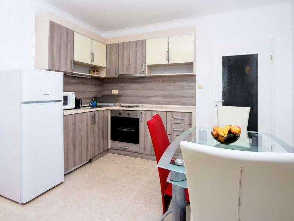 Дава се под наем Тристаен апартамент в Несебър - 85 кв.м за 1140 € - Снимка #1