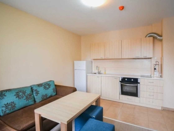 Дава се под наем Двустаен апартамент в София, Студентски град - 60 кв.м за 600 € - Снимка #1