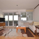 Дава се под наем Тристаен апартамент в Пловдив, Изгрев - 87 кв.м за 300.9 € - Снимка #1