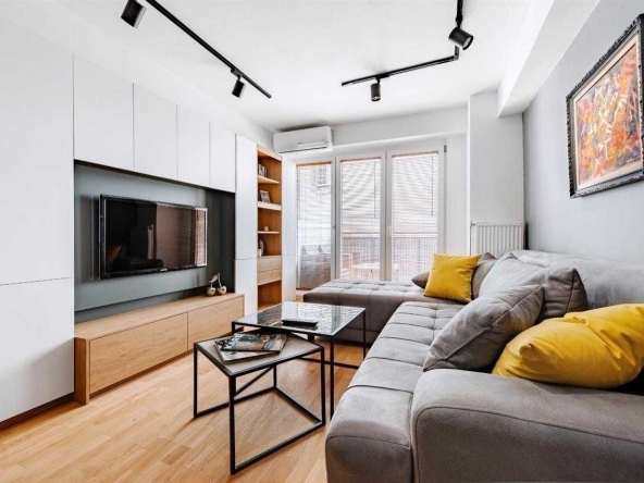 Дава се под наем Двустаен апартамент в Бургас, Възраждане - 57 кв.м за 255 € - Снимка #1