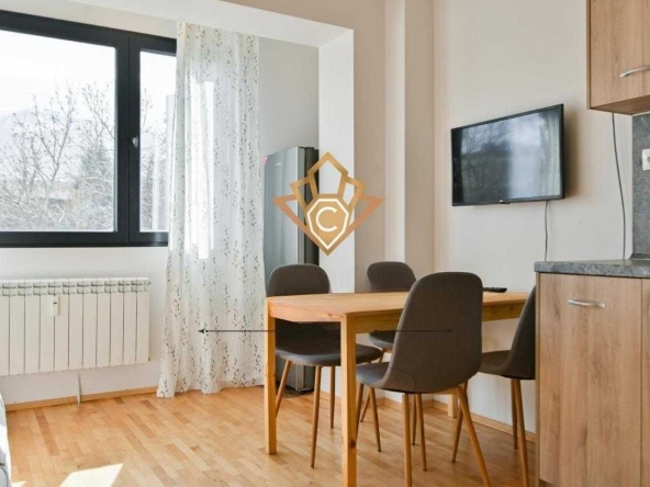 Дава се под наем Тристаен апартамент в София, Гоце Делчев - 73 кв.м за 765 € - Снимка #1