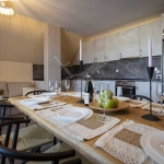 Дава се под наем Тристаен апартамент в Пловдив, Център - 140 кв.м за 1146.99 € - Снимка #1