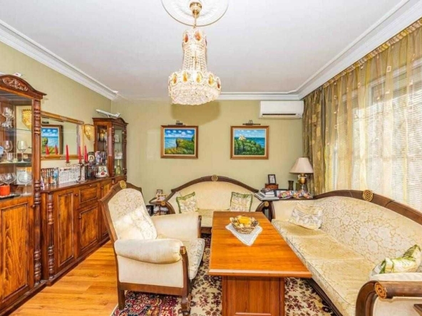 Тристаен апартамент в Пловдив, Гагарин - 80 кв.м за 1052 €/кв.м - Снимка #1