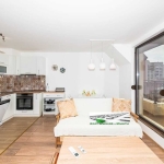 Дава се под наем Тристаен апартамент в Пловдив, Мараша - 98 кв.м за 598.23 € - Снимка #1