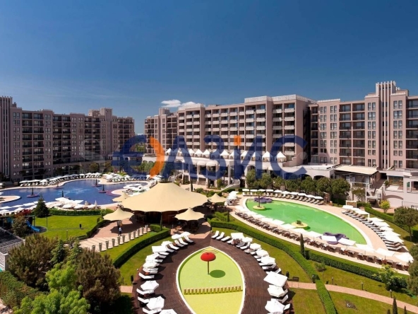 Двустаен апартамент в к.к. Слънчев бряг - 78 кв.м за 1099 €/кв.м - Снимка #1