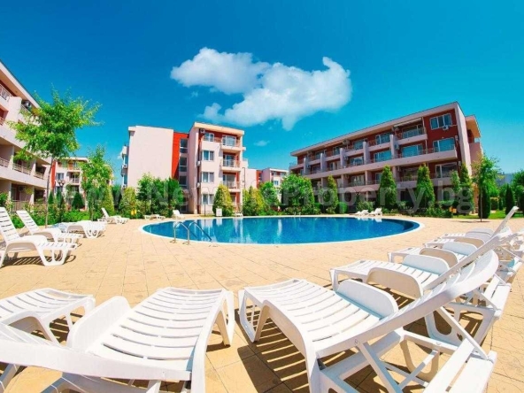 Тристаен апартамент в к.к. Слънчев бряг - 65 кв.м за 1124 €/кв.м - Снимка #1