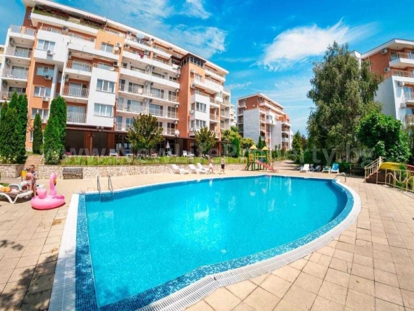 Тристаен апартамент в Свети Влас - 105 кв.м за 939 €/кв.м - Снимка #1