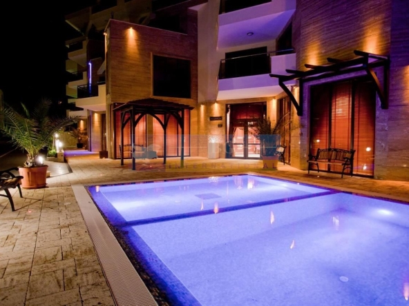 Двустаен апартамент в Свети Влас - 75 кв.м за 1187 €/кв.м - Снимка #1