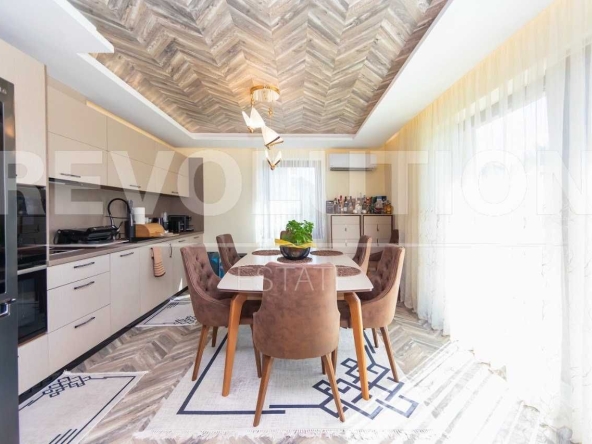 Мезонет в с. Лозен, Област София-град - 562 кв.м за 997 €/кв.м - Снимка #1