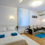 Дава се под наем Едностаен апартамент в Варна, Гръцка махала - 44 кв.м за 561 € - Снимка #1