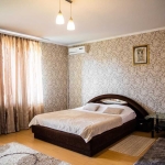 Дава се под наем Едностаен апартамент в София, Център - 31 кв.м за 325 € - Снимка #1