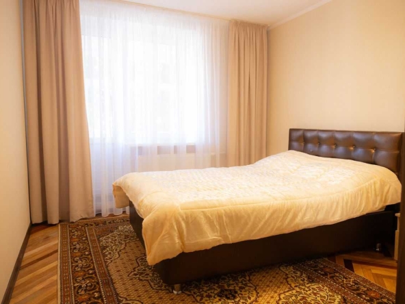 Дава се под наем Тристаен апартамент в София, Надежда 2 - 72 кв.м за 475 € - Снимка #1