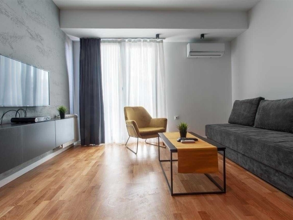 Дава се под наем Четиристаен апартамент в Пловдив, Център - 97 кв.м за 229.5 € - Снимка #1