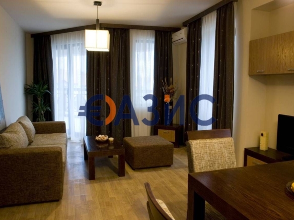 Двустаен апартамент в к.к. Слънчев бряг - 84 кв.м за 630 €/кв.м - Снимка #1