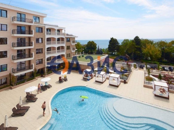 Тристаен апартамент в Несебър - 113 кв.м за 1350 €/кв.м - Снимка #1